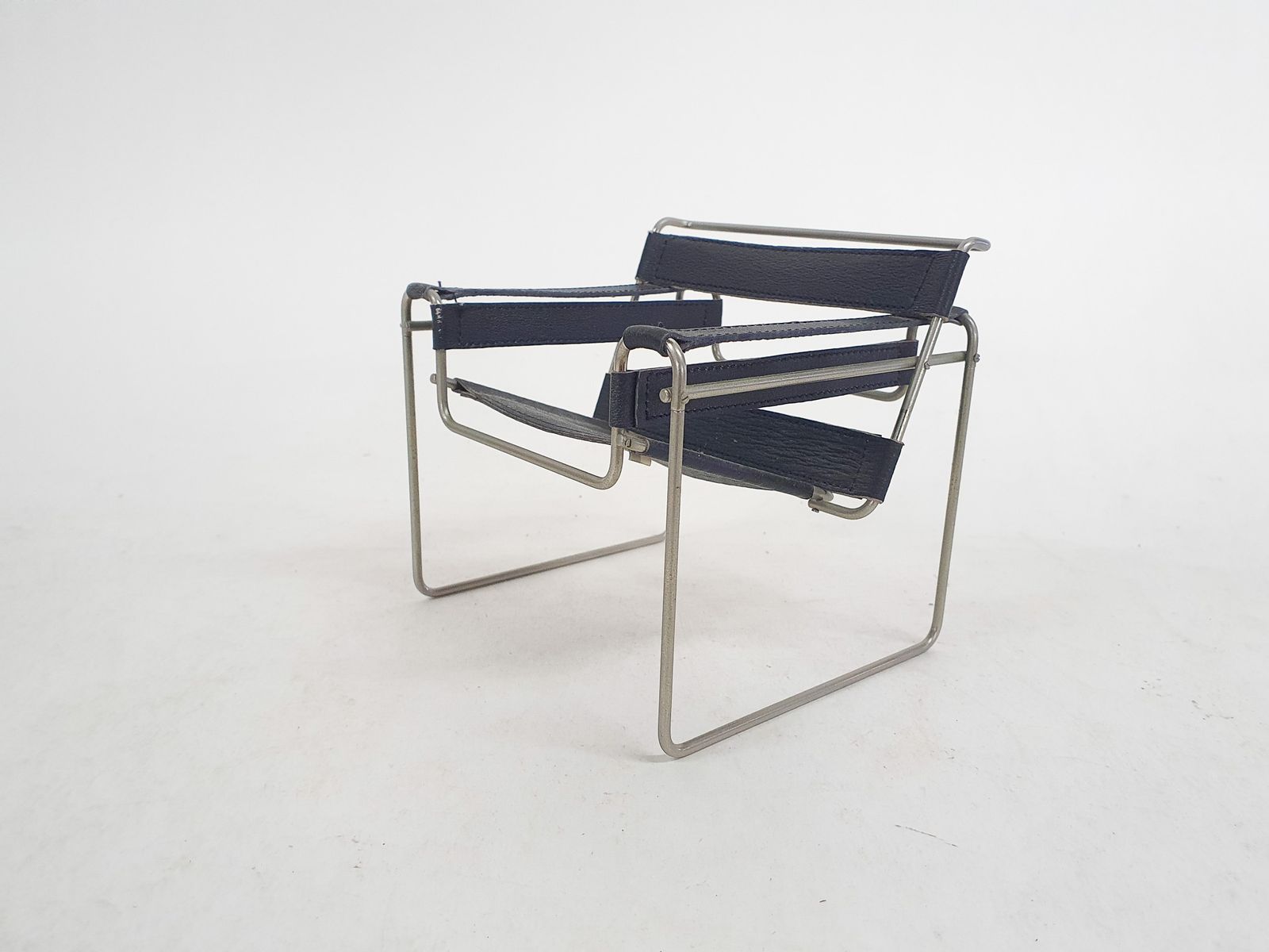 Vitra Miniature Collection: Marcel Breuer "Wassily" Lounge Chair