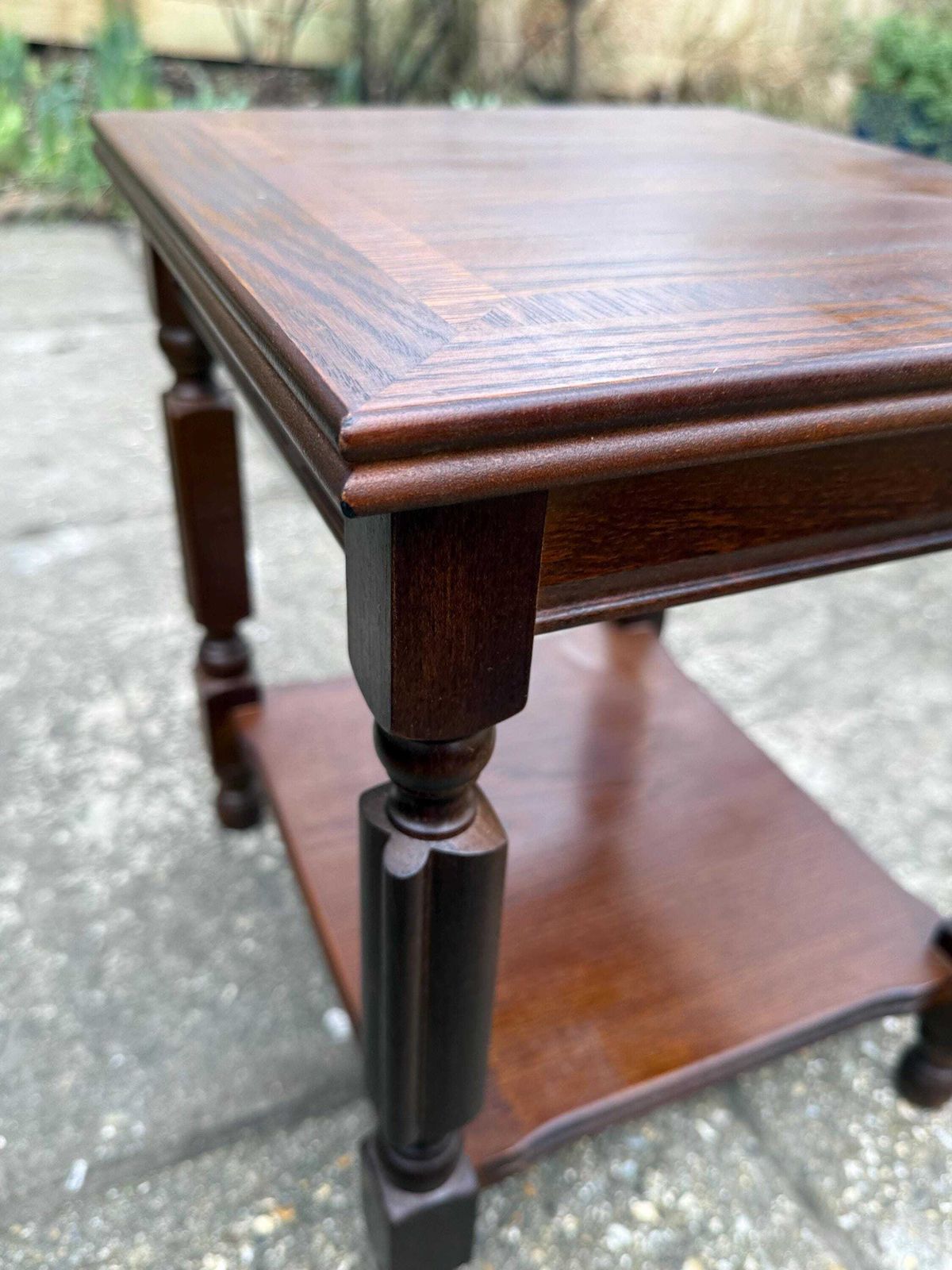 1980s Traditional Revival Wooden Side Table With Attractive Detailed Top And Turned Legs, Neo Traditional Occasional Table photo for sale
