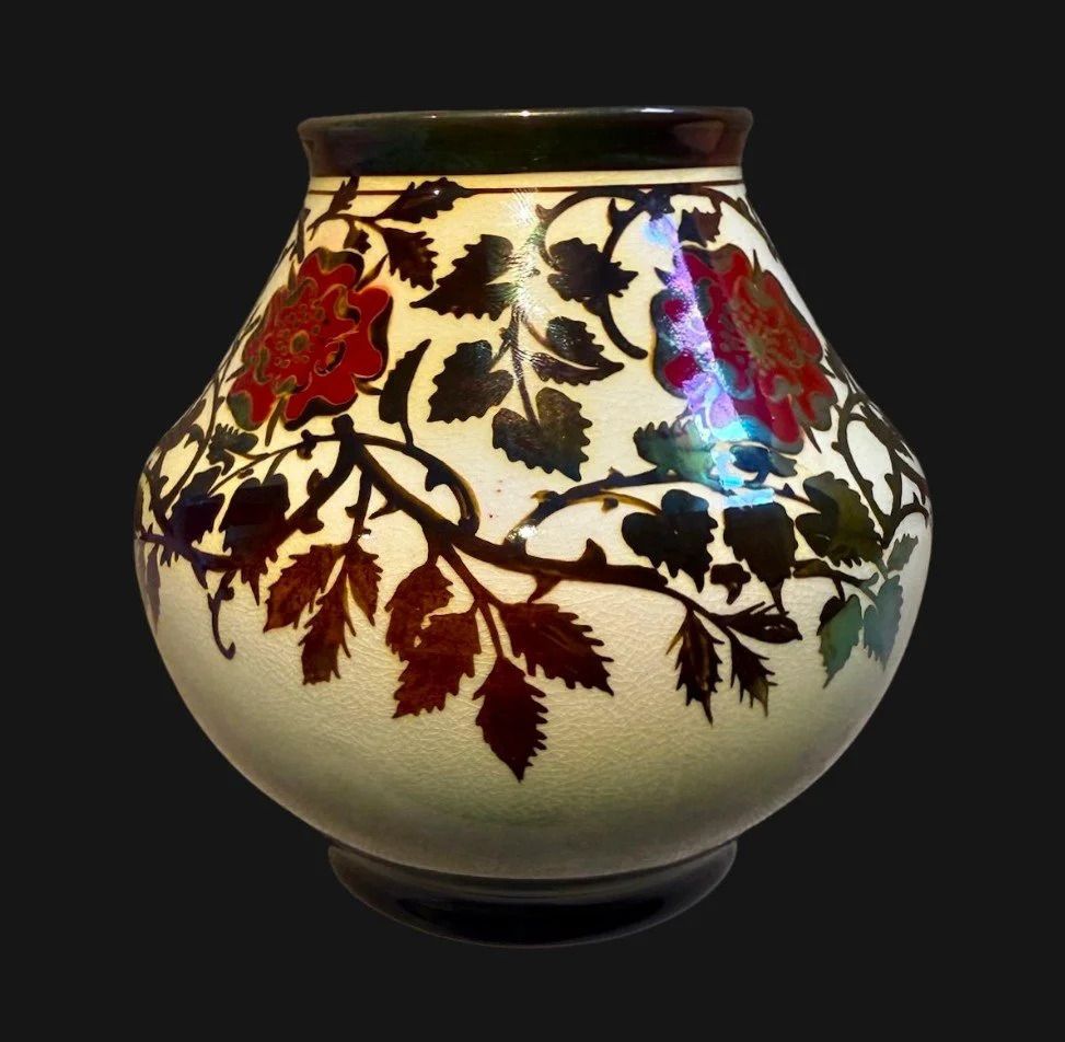 Pilkington's Lustre Vase Decorated With Roses photo furniture