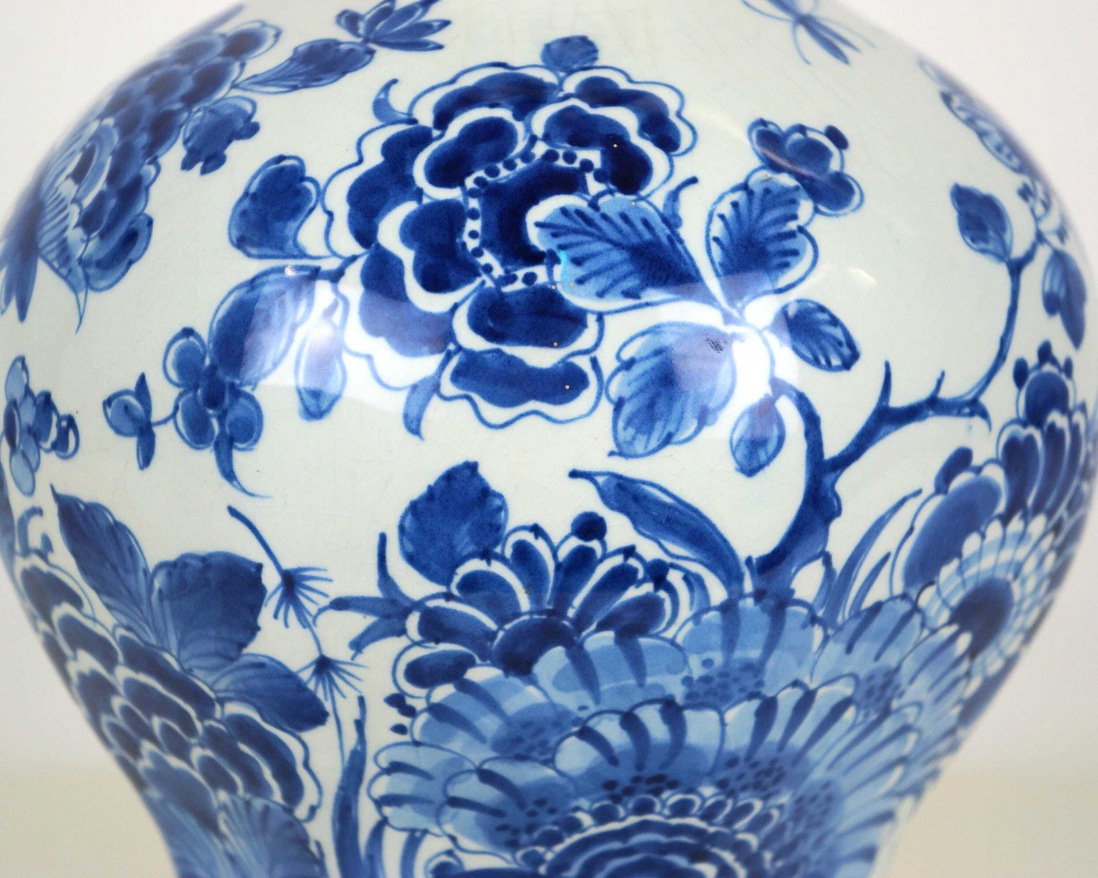 An Early 20th Century Blue And White Delft Pottery Garlic Neck Vase photo furniture