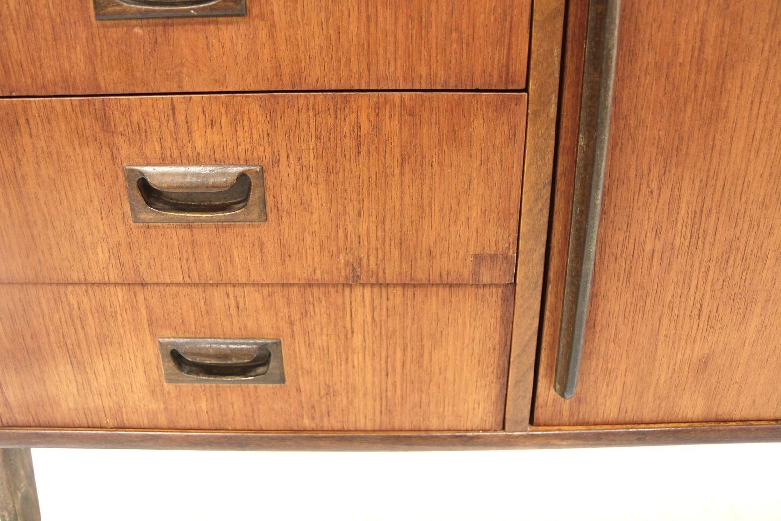 Scandinavian Oak Wardrobe By Gunnar Myrstrand For Källemo Möbelfab, Sweden, 1960 photo 1738.0
