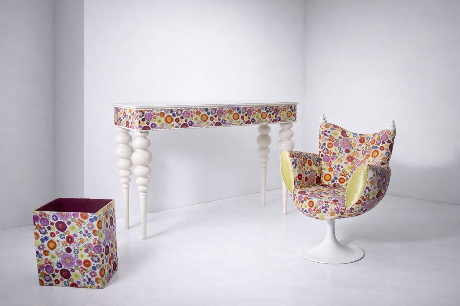 Italian Space Age Cocktail Console By Ken Scott With Original Fabric photo furniture