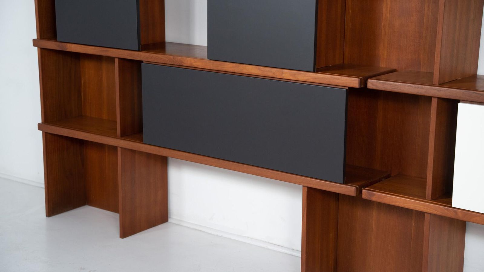 57362.0 Mid Century Bookcase By Ilmari Tapiovaara, La Permanente Mobili Cantu, 1950s photo