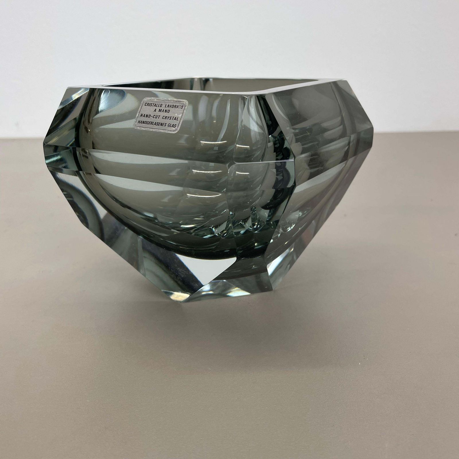 photo vinterior Xxl 3.3kg Glass Faceted "Diamond" Sommerso Bowl Element Murano Italy, 1970s