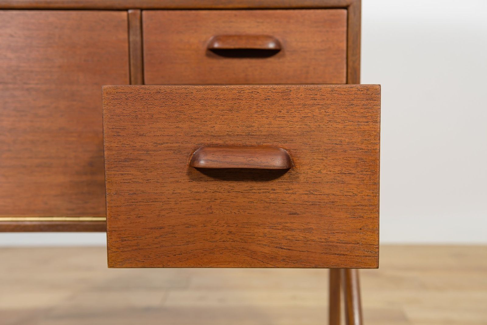 photo vintage Mid Century Dressing Table From ølholm Møbelfabri, 1960s