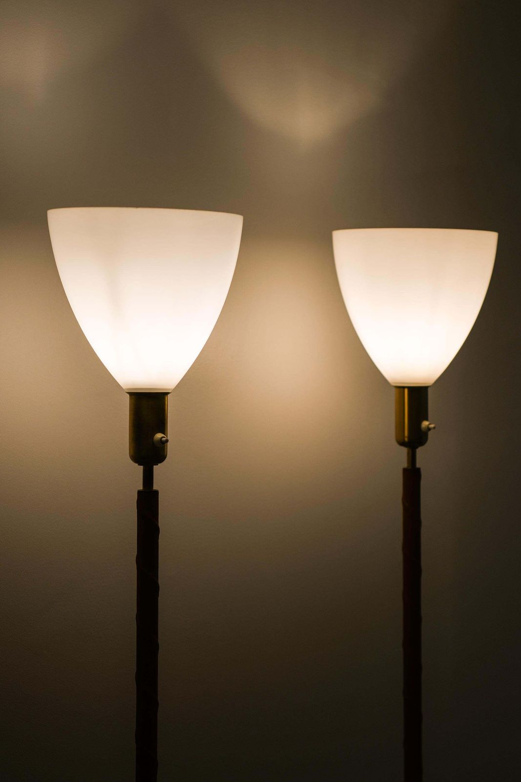Set Of 2 Floor Lamps In Brass And Leather By Asea, 1950s photo buy