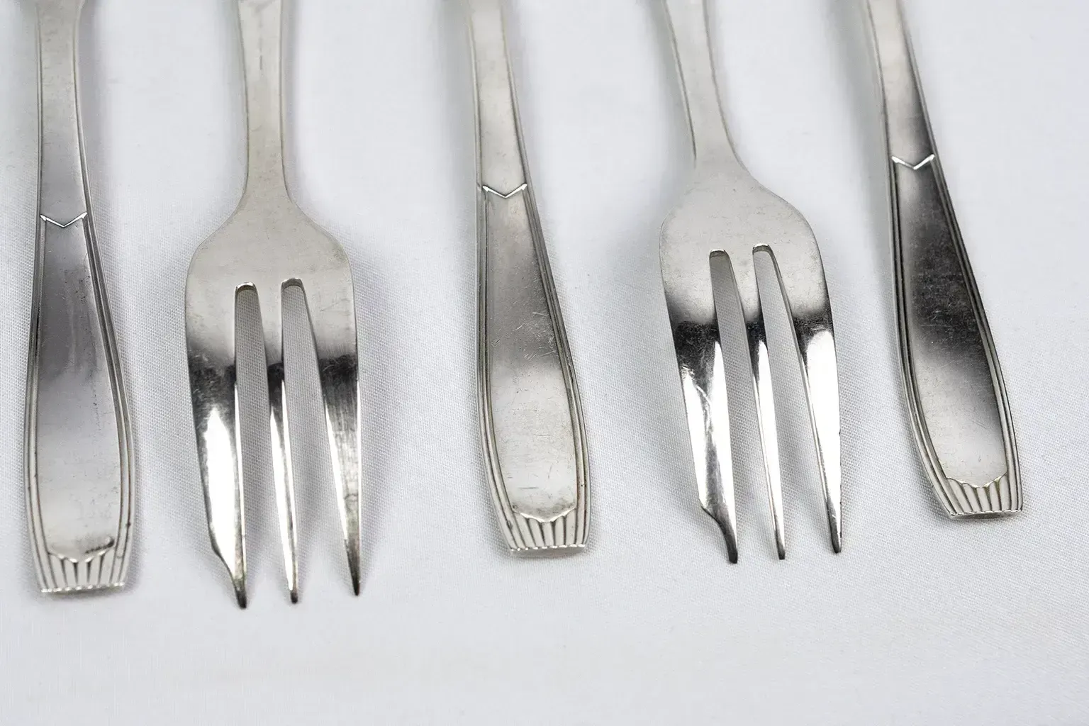 Set Of 10 Christofle Saigon Pattern Silver Plated Dessert Forks (Alfénide) photo for sale