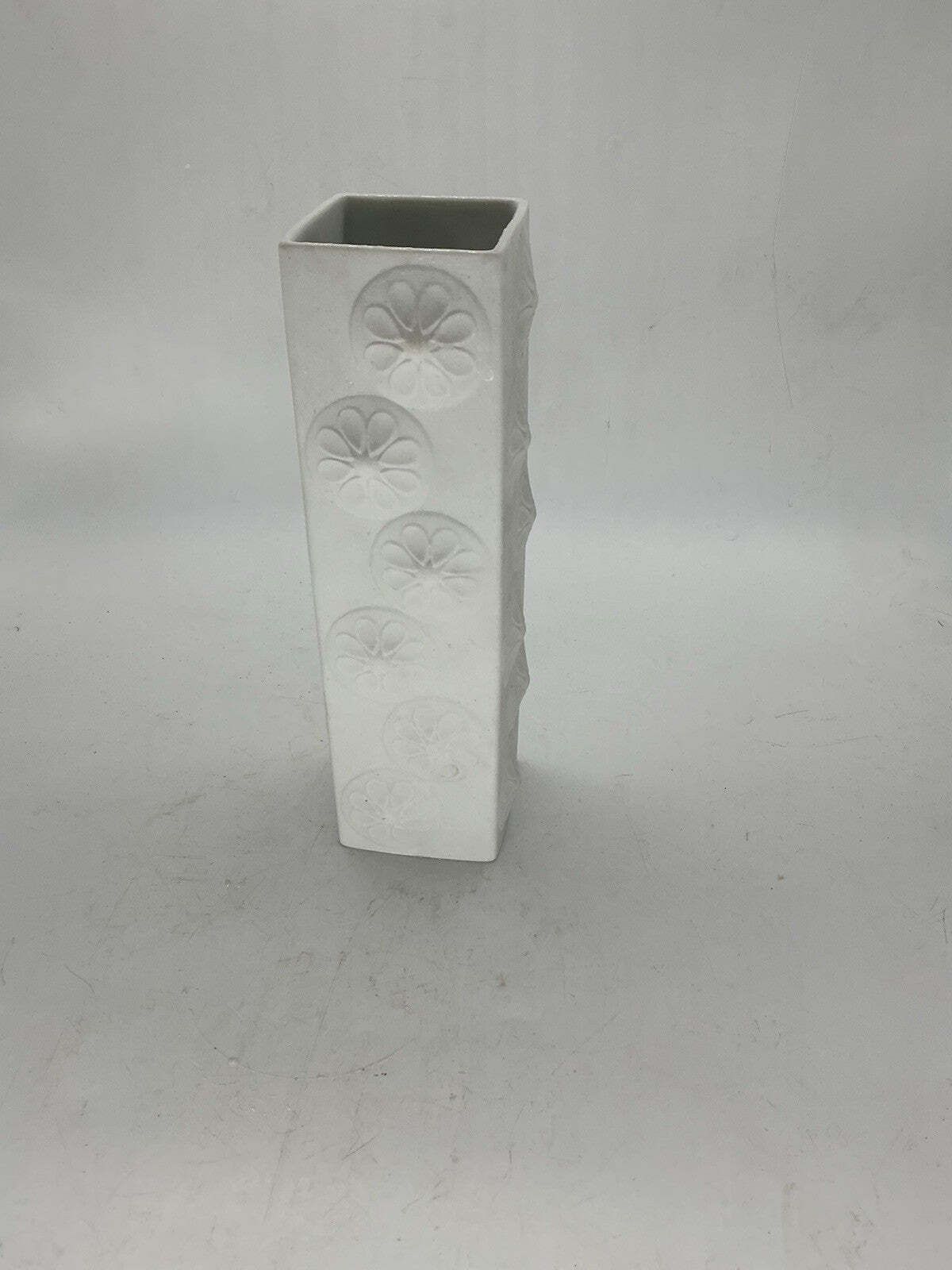 Scherzer Op Art Vase Matt White Porcelin Bavaria Kpm German 70s Mcm 25cm