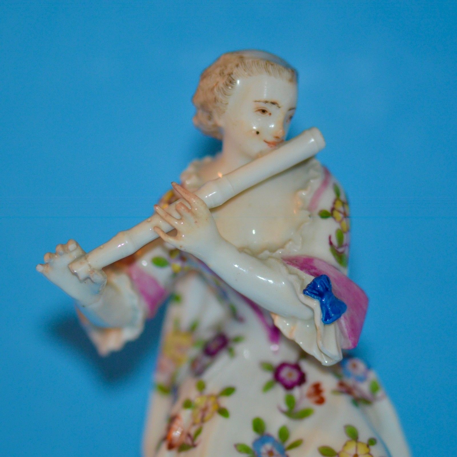 Meissen Porcelain Figure Of Lady Flutist Mid 18th Century photo buy