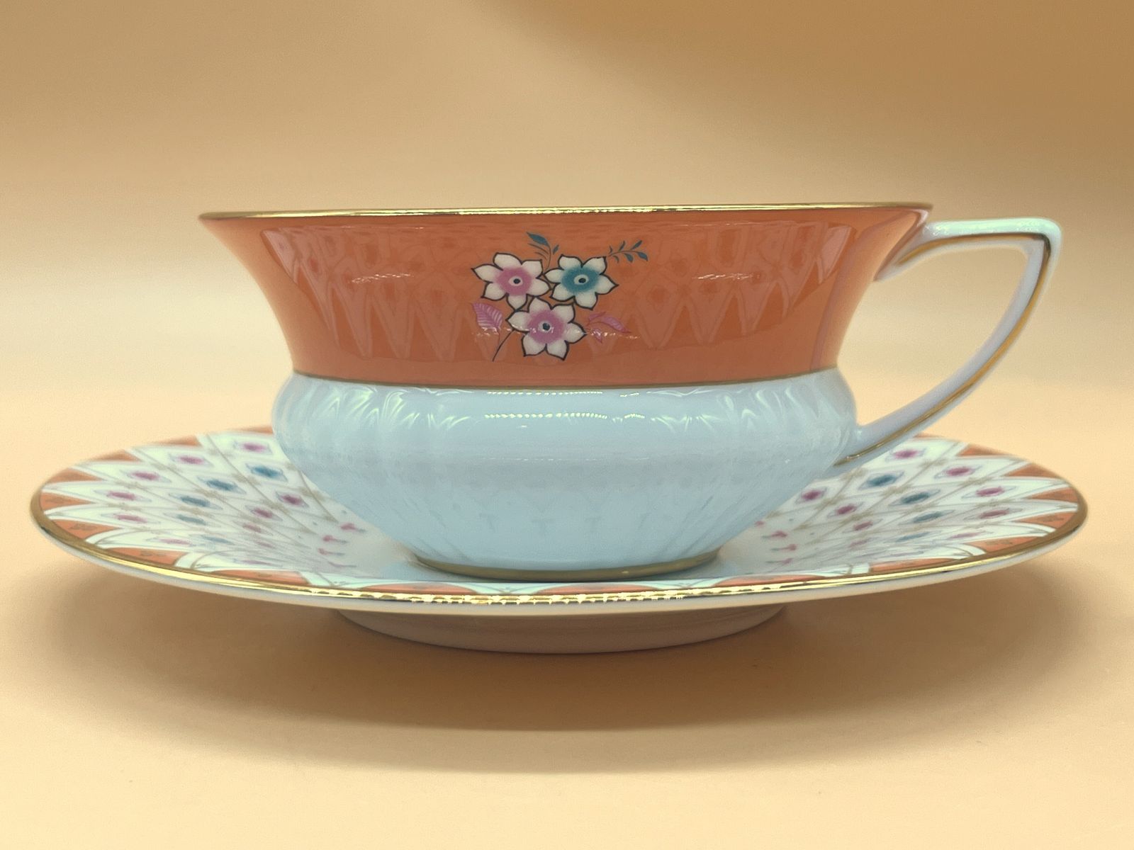 59.95 Wedgwood China Wonderlust Collection Peony Diamond Design Tea Cup And Saucer Duo In Original Box. photo