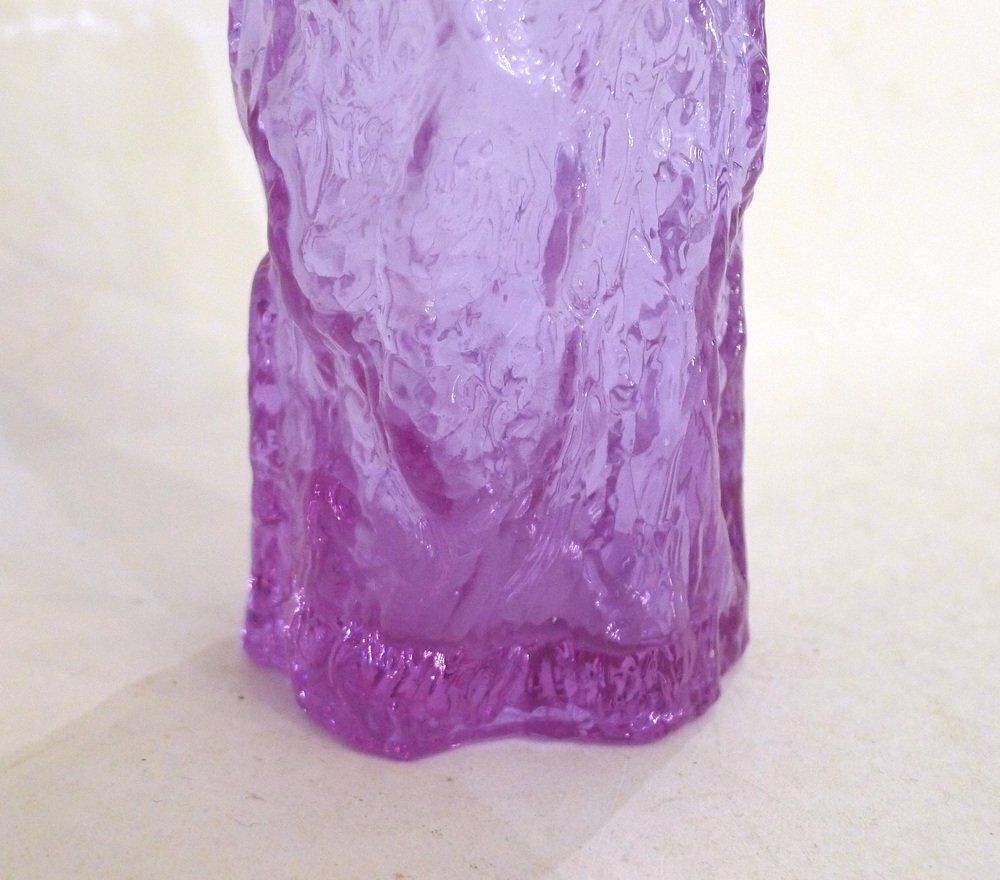 Bark Relief Goblet Vase In Mauve Glass By Geoffrey Baxter, 1960s photo Home Decor