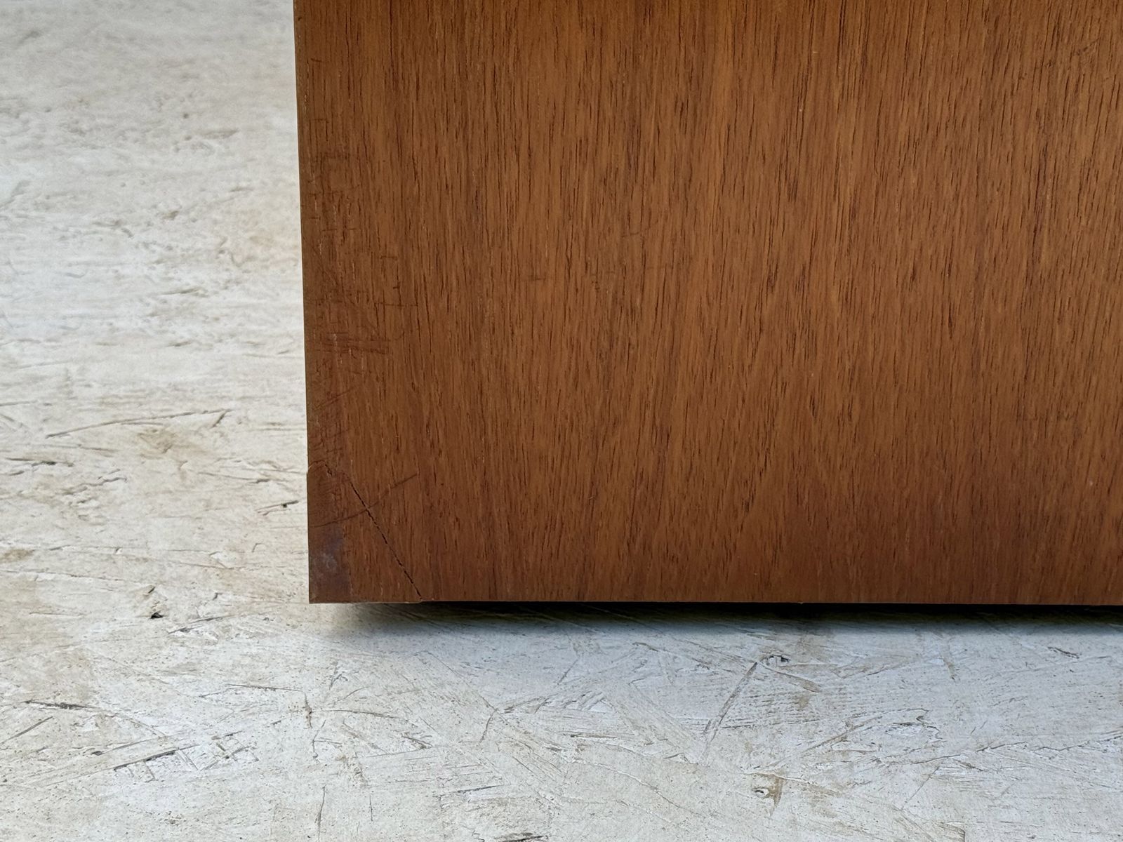 photo vinterior Small Mid Century Teak, Plinth Based Sideboard