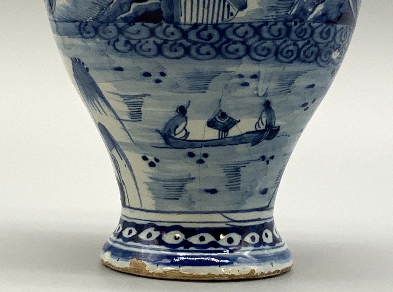photo vinterior A Circa 1700 Dutch Delft Chinoiserie Blue & White Vase Antique Faience Delftware