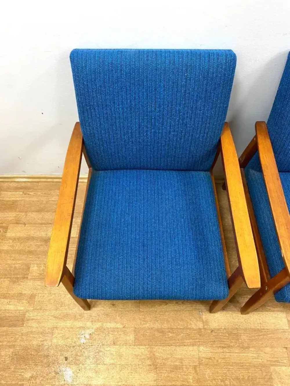 Set Of 2 Retro Armchairs, Ton, 1960s, Czechoslovakia photo vinterior