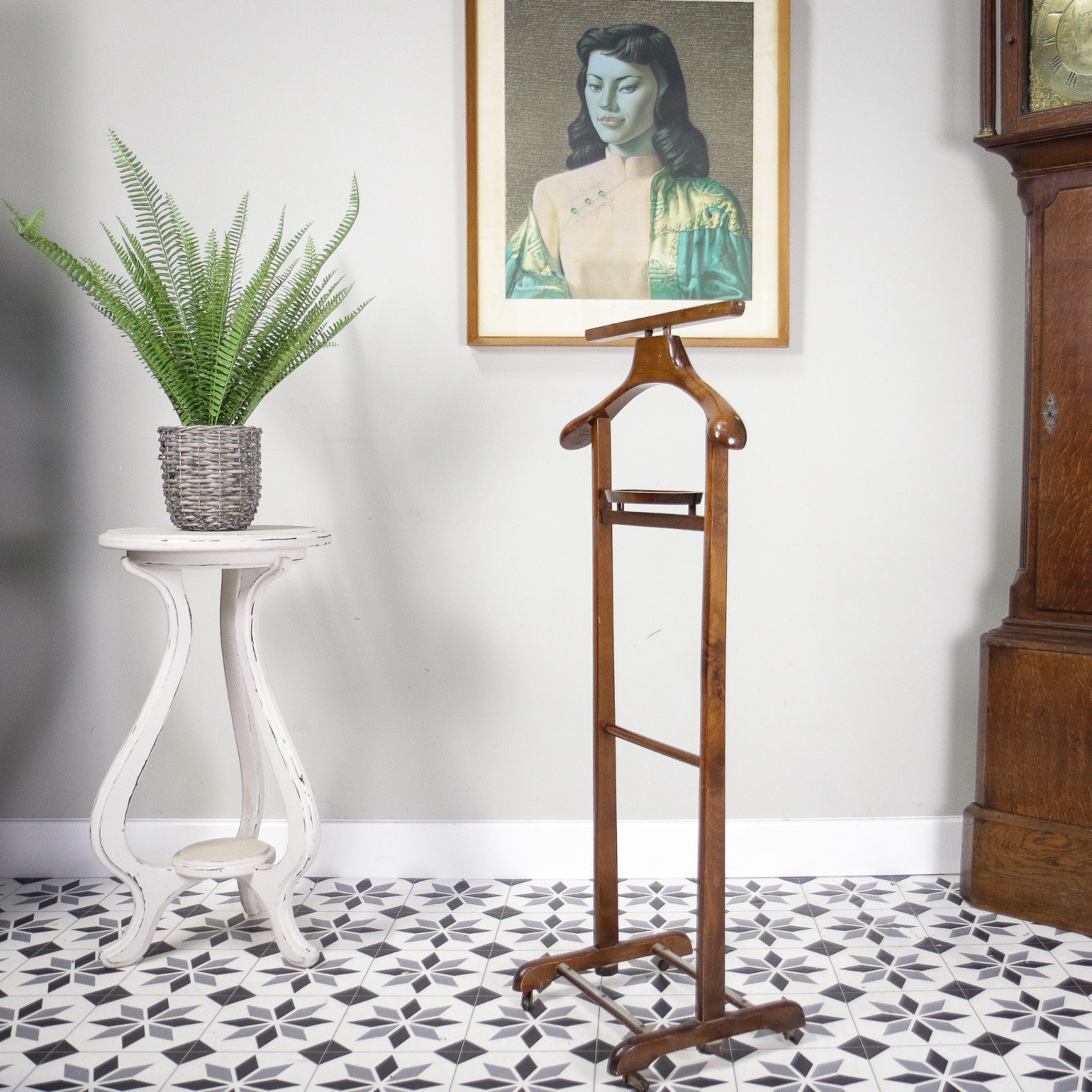 A Mid Century Gentleman's Valet In Fratelli Reguitti Style photo Furniture