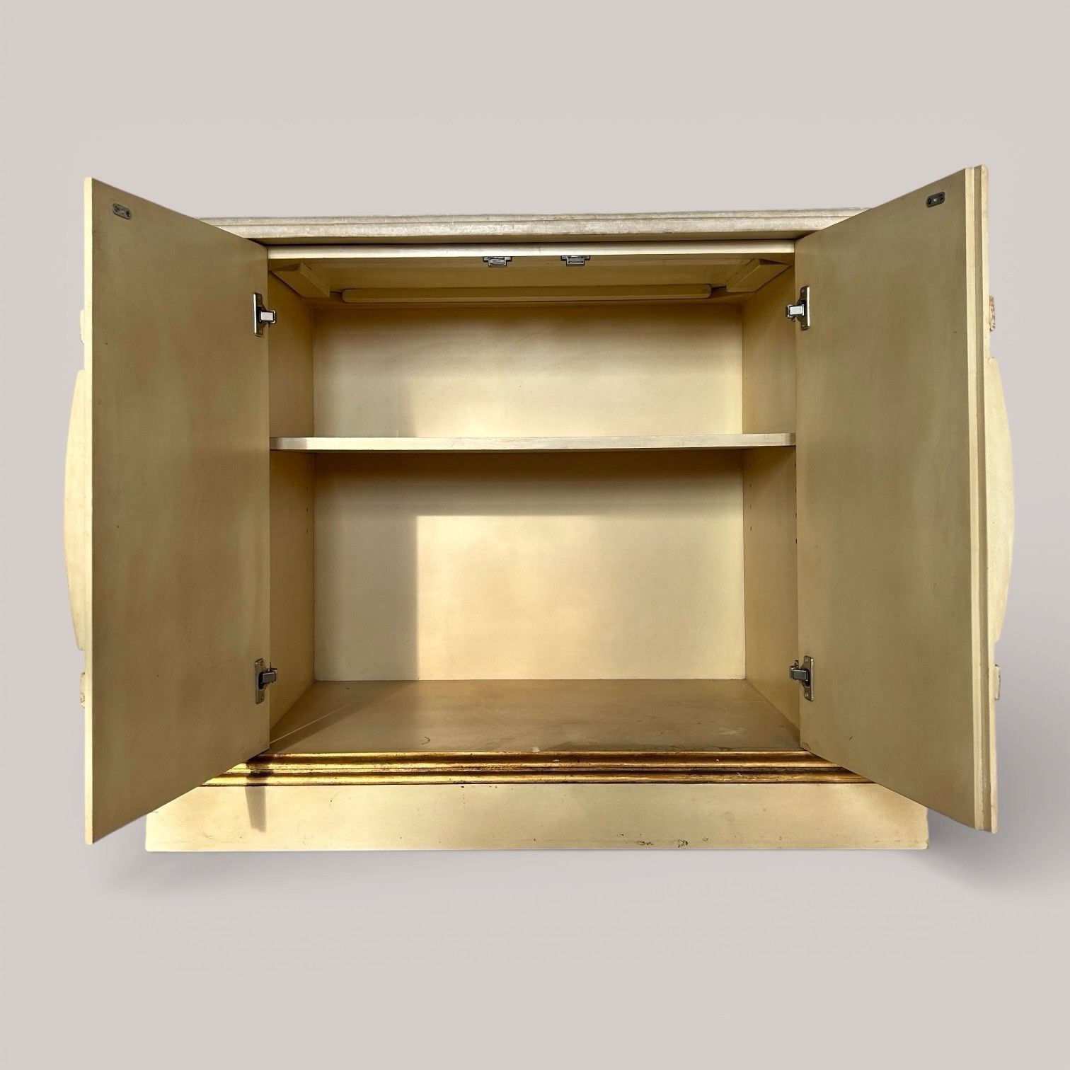 photo for sale 1980s Italian Sideboard / Tab Unit / Media Unit