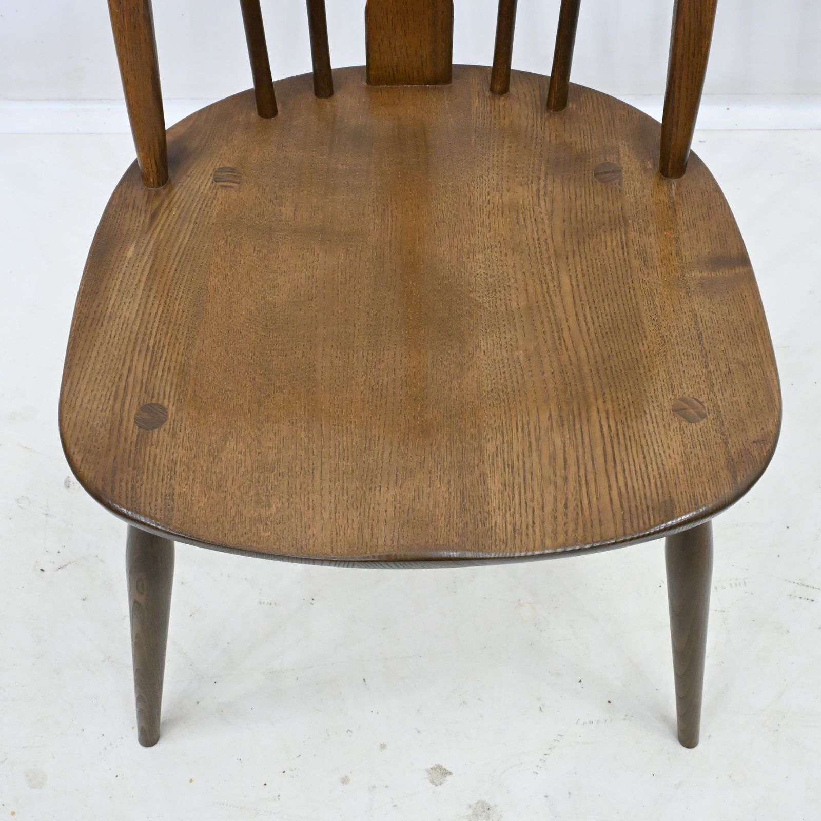 photo vintage 4 Ercol Windsor Swan Bow Back Dining Chairs Golden Dawn Exc Free Uk Delivery*