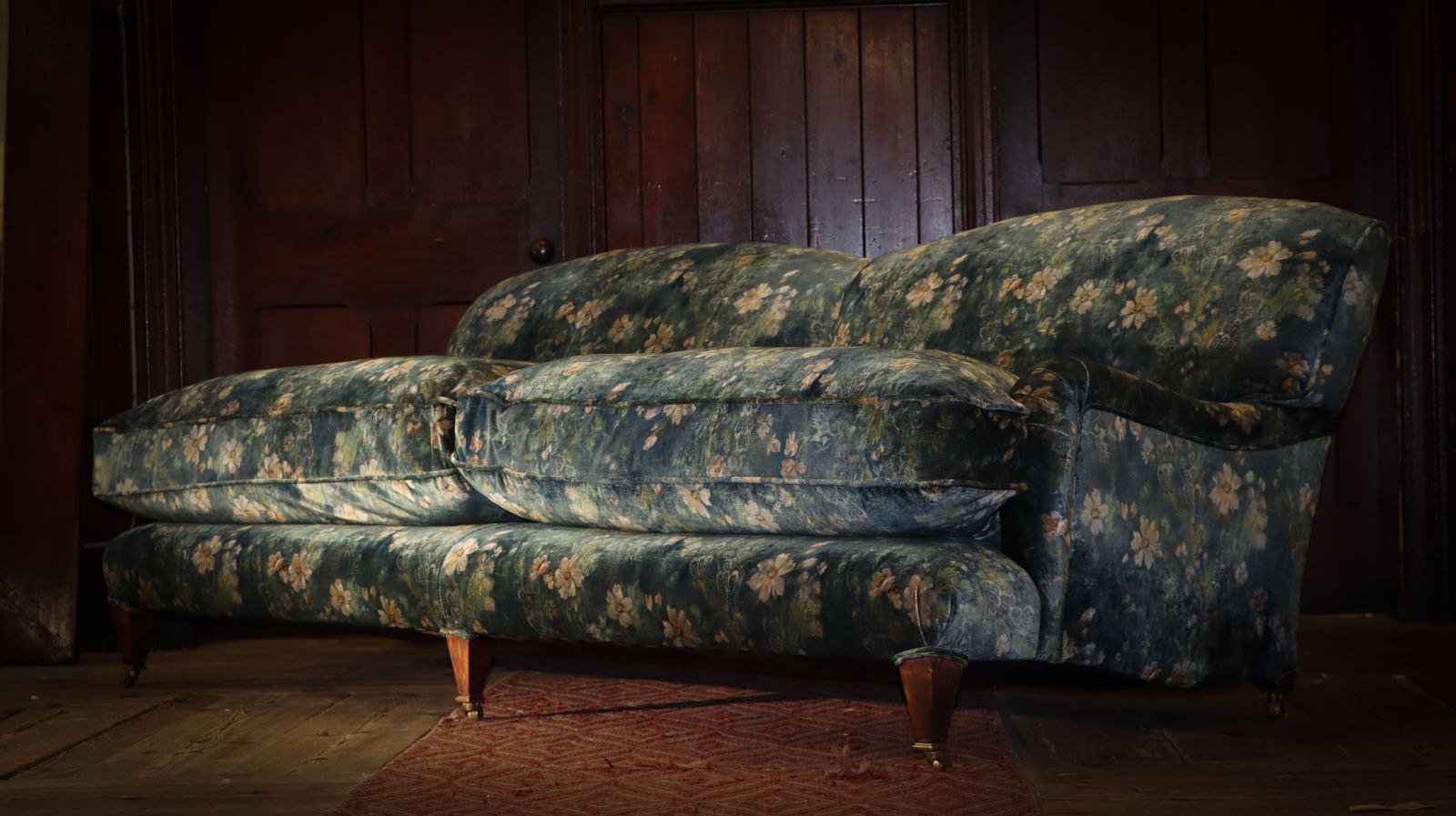 photo for sale Exquisite George Smith Signature Large 2 Seater Sofa Gp & J Baker Jade Velvet