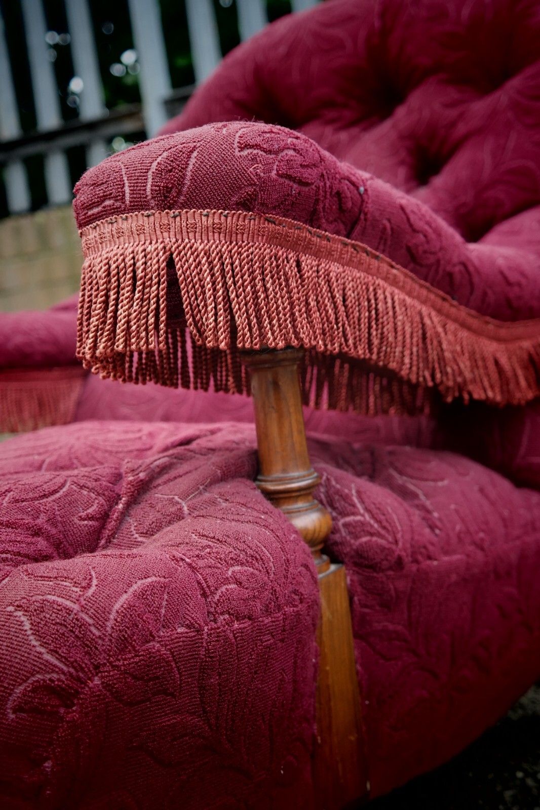 A Howard & Sons Buttoned Open Armchair In Heavy Burgundy Fabric photo Furniture