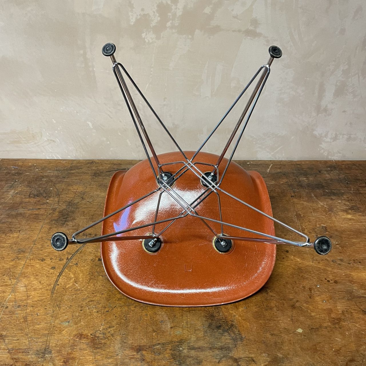 photo furniture Eames Herman Miller Dsr Eiffel Base Side Chair In Terracotta