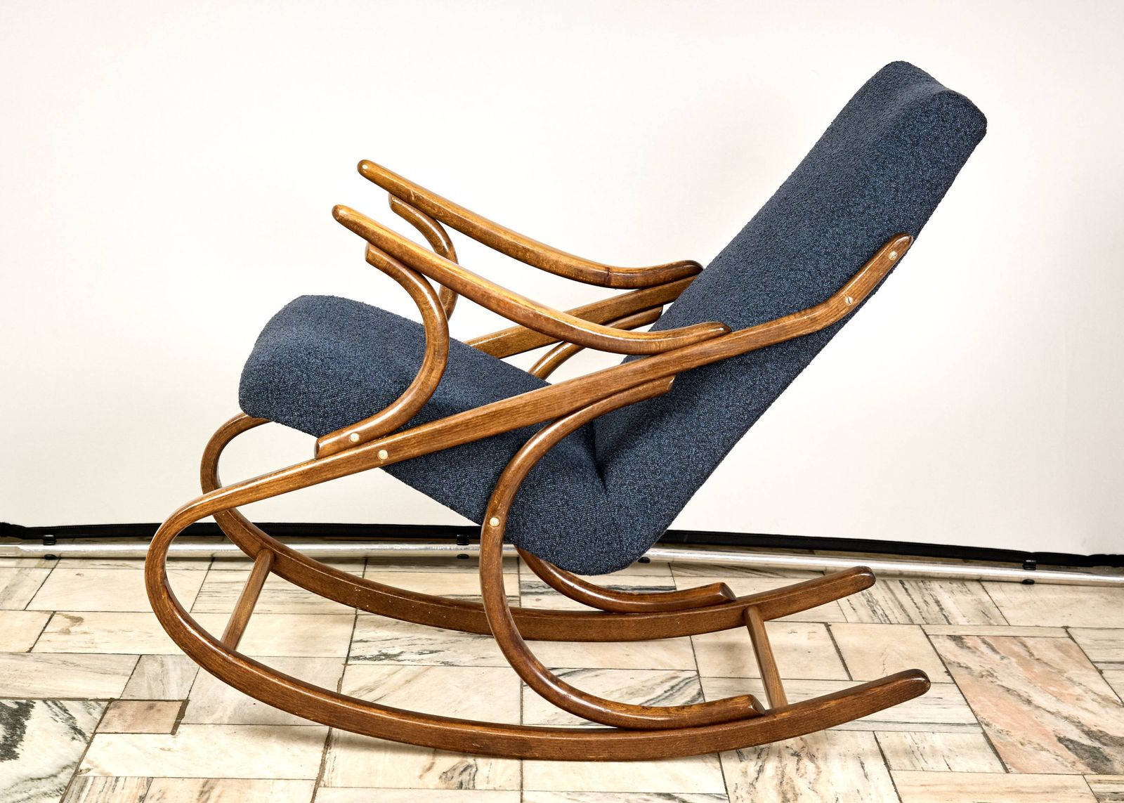 781.0 Bentwood Rocking Chair From Ton, 1960s, Czecoslovakia photo