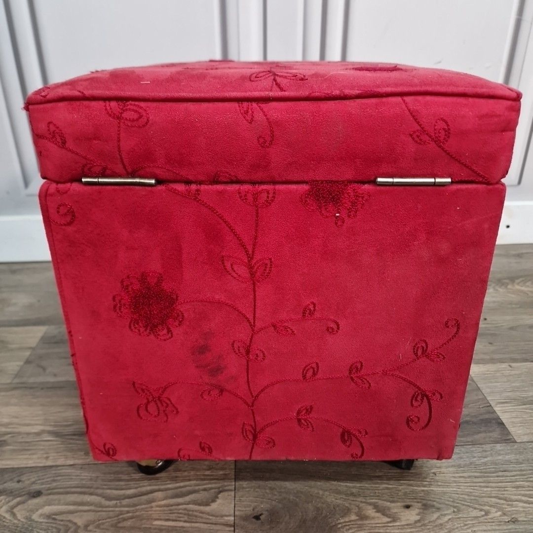Vintage Ottoman Footstool Red Storage Foot Rest – Lift Up Lid Pouffe Retro photo 55.0