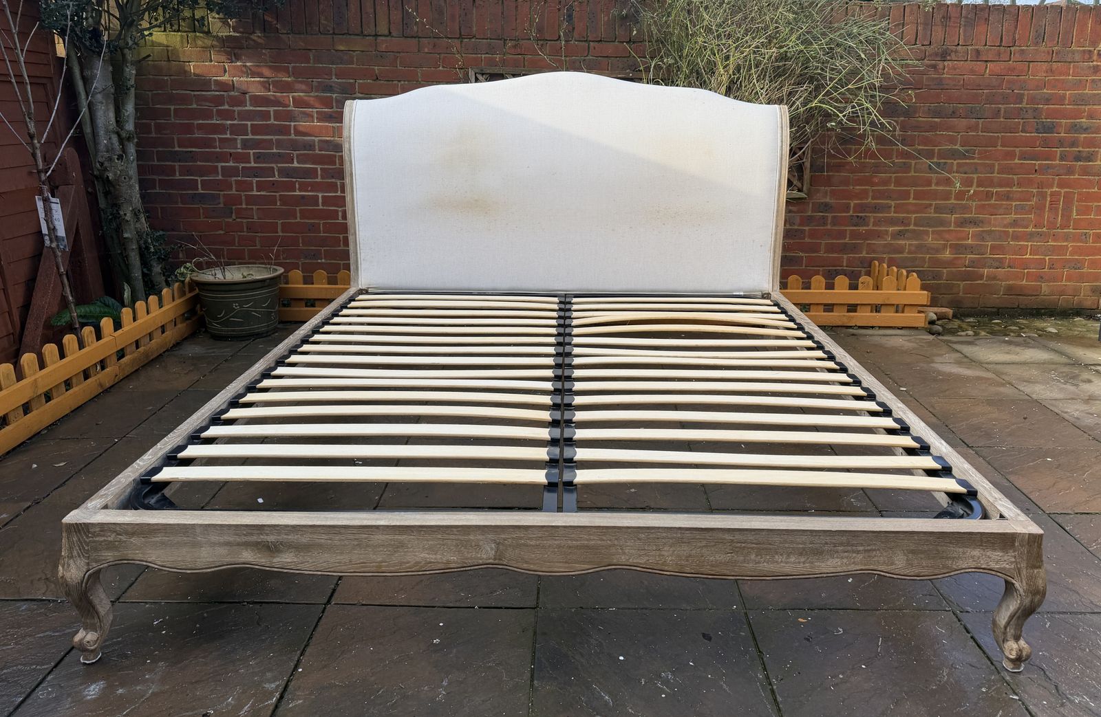 Stunning Loaf Coco French Upholstered 6ft Super King Size Bed Frame   Rrp £1,495