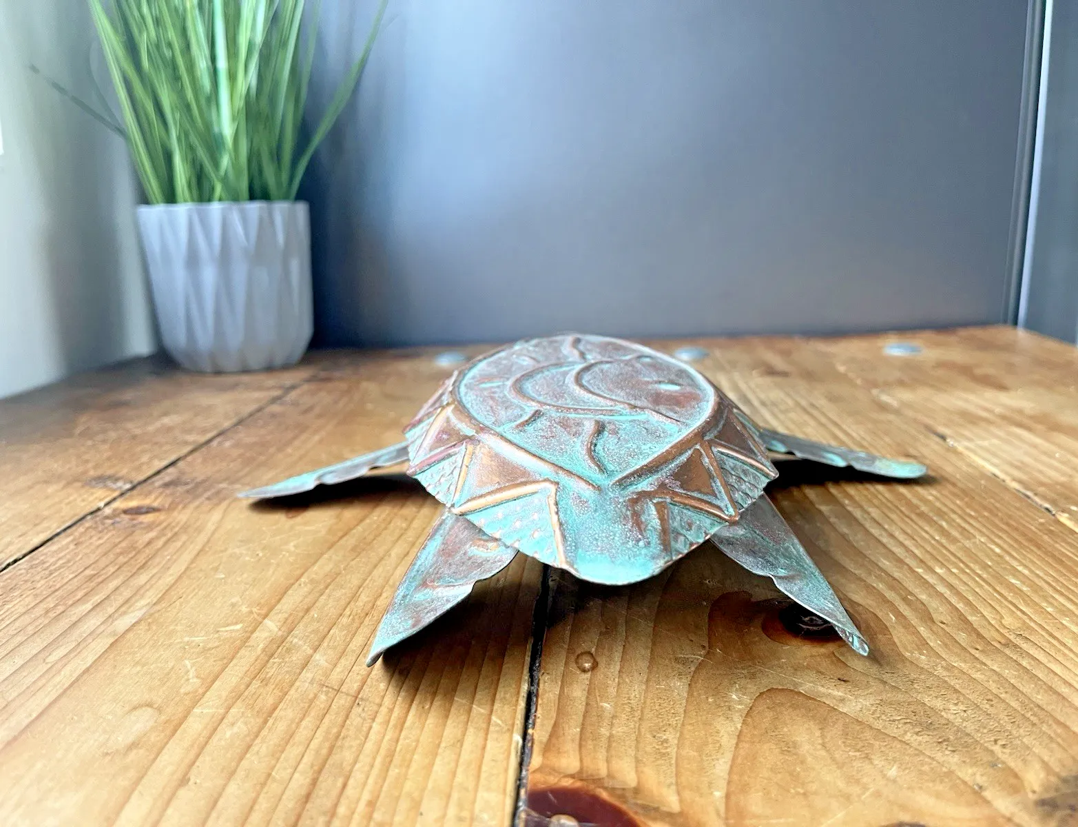 photo vinterior Vintage C1999 Copper Verdigris Moon Turtle Wall Folk Art By U.S Artist Kurt Ruby