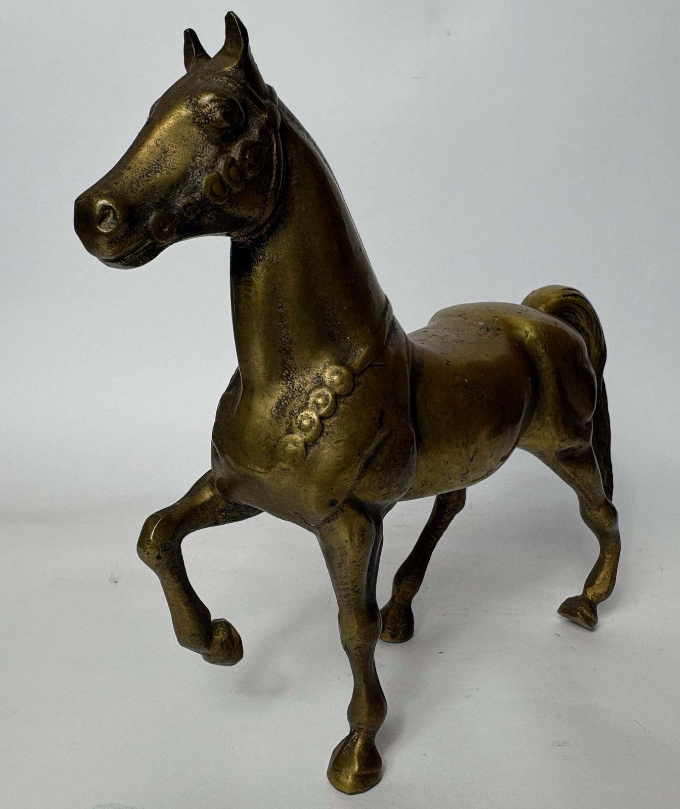 Pair Of Antique Cast Brass Horse Figures (C. 1880–1920) – Heavy Equestrian Mantel Ornaments – 21cm photo for sale