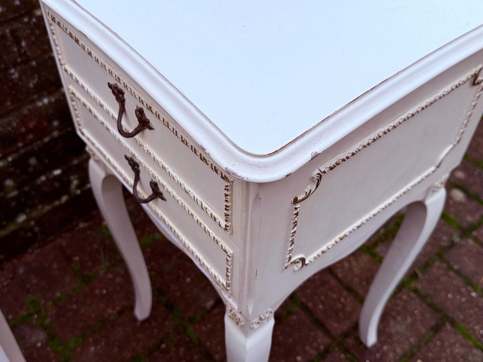 photo furniture Vintage French Style Retro White And Gold Bedside Tables With Two Drawers – Elegant White Shabby Chic Furniture