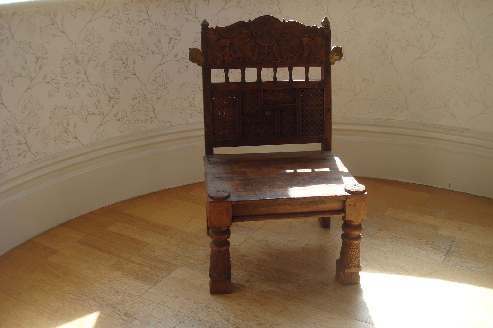 Vintage Hand Carved Wooden Bronze Peacock Pidha Low Chair Handcrafted In India photo 295.0