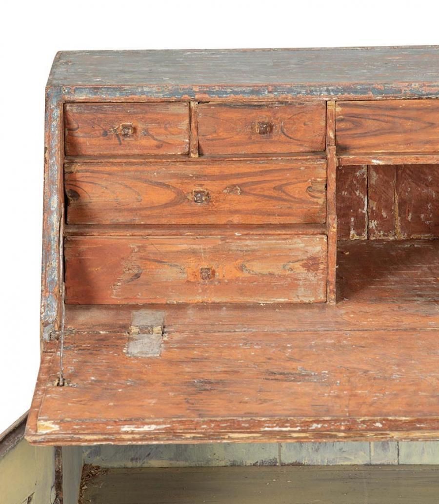 19th Century Swedish Bureau In Original Paint photo vinterior