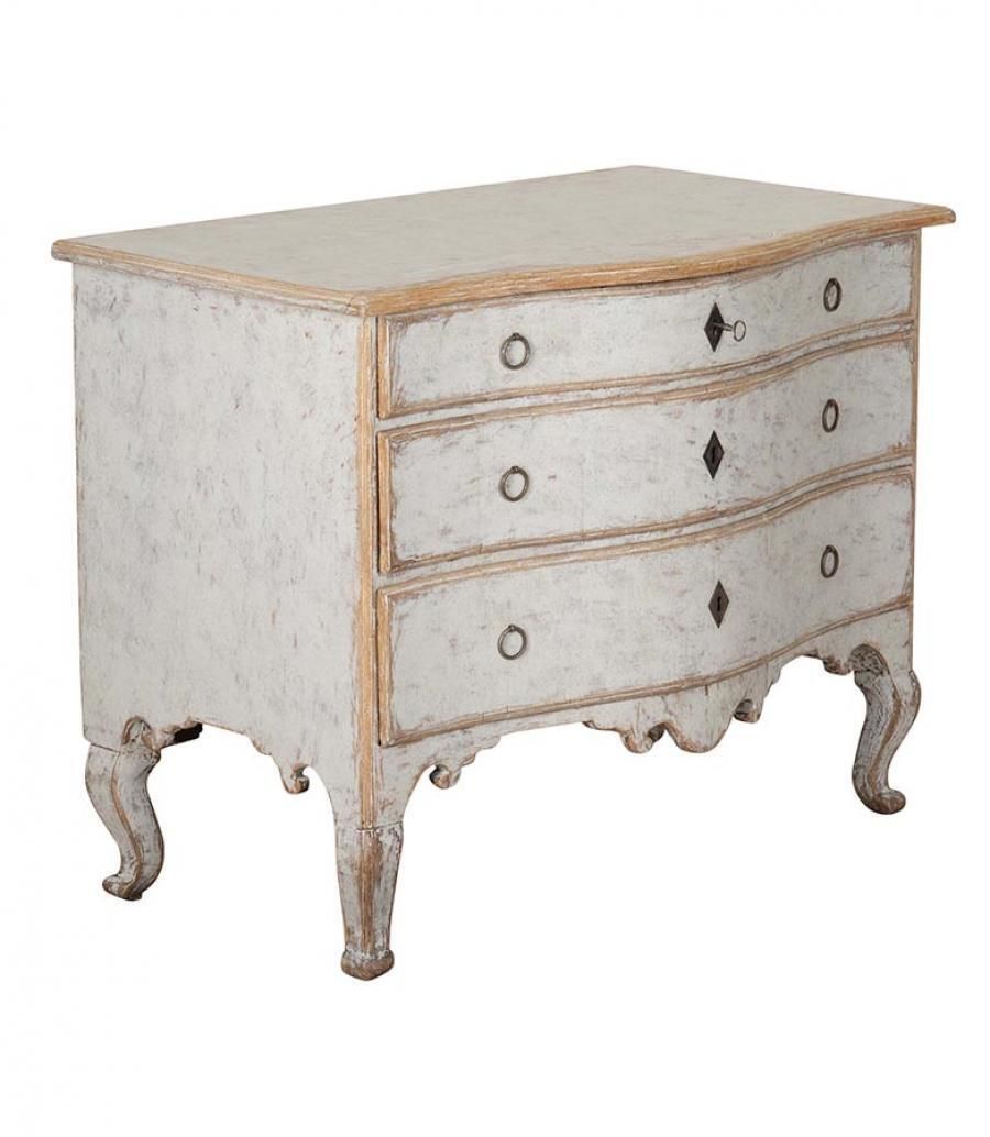 18th Century Swedish Rococo Serpentine Front Commode photo for sale