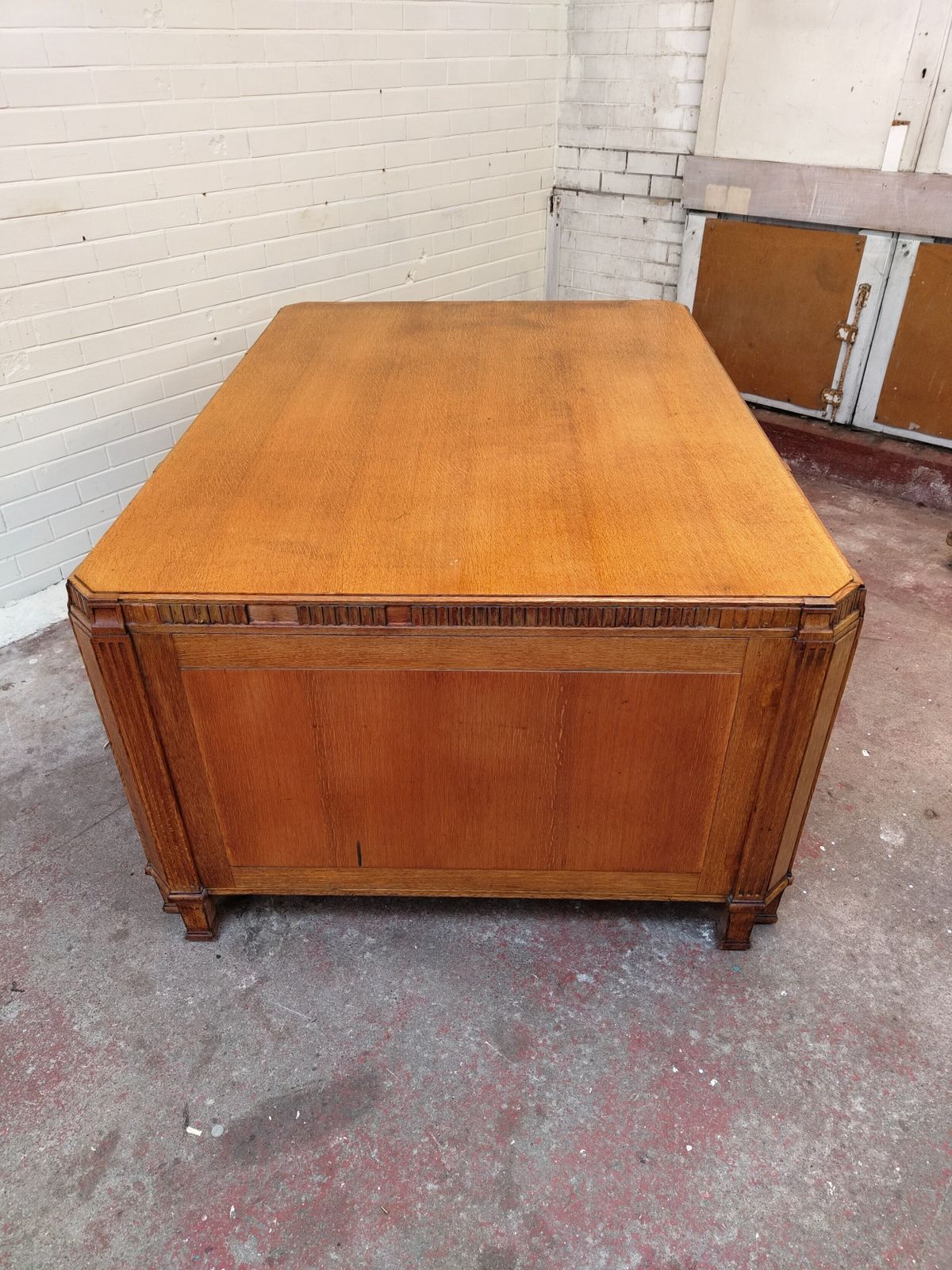 photo buy Imposing Golden Oak Art Deco Partners Desk By Waring & Gillows