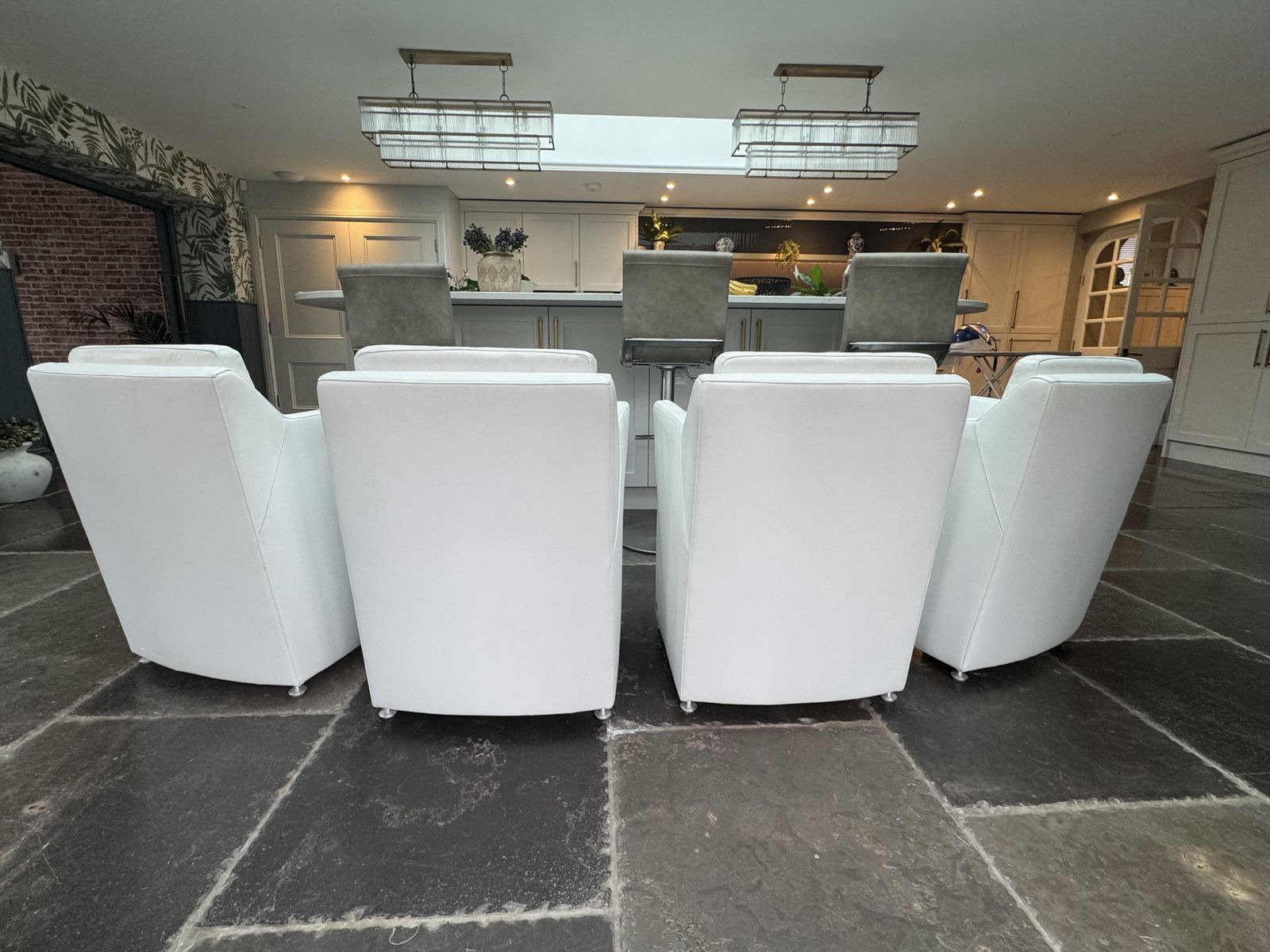 Set Of Four Rolf Benz White Leather Chairs photo Furniture