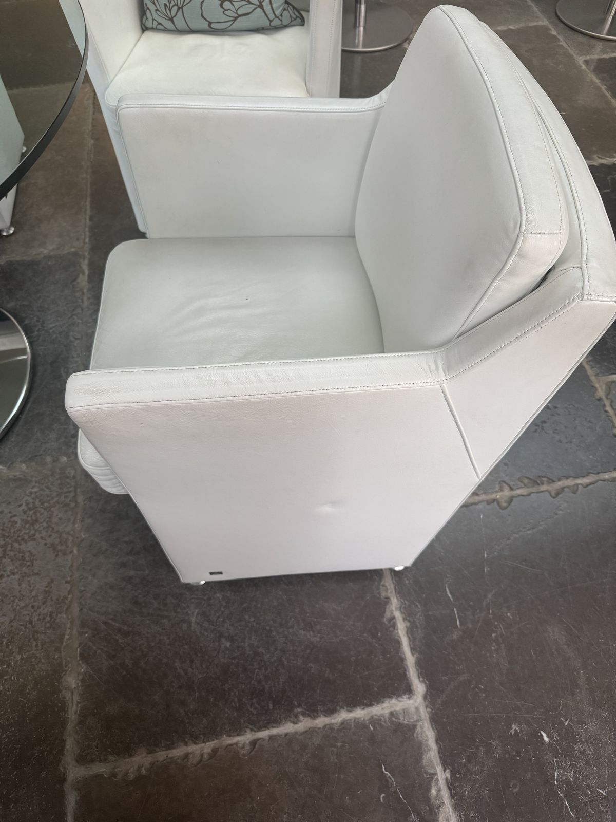 Set Of Four Rolf Benz White Leather Chairs photo buy