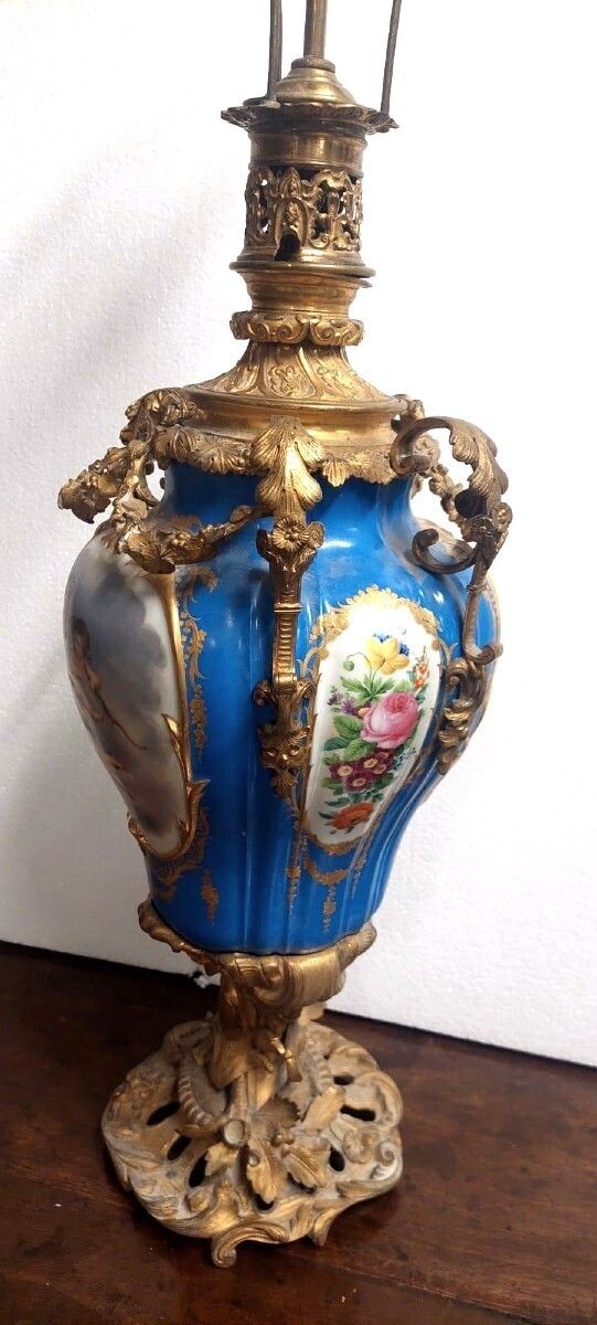 Large Mercury Lamp In Sèvres Porcelain And Gilt Bronze   France, 19th Century photo vinterior