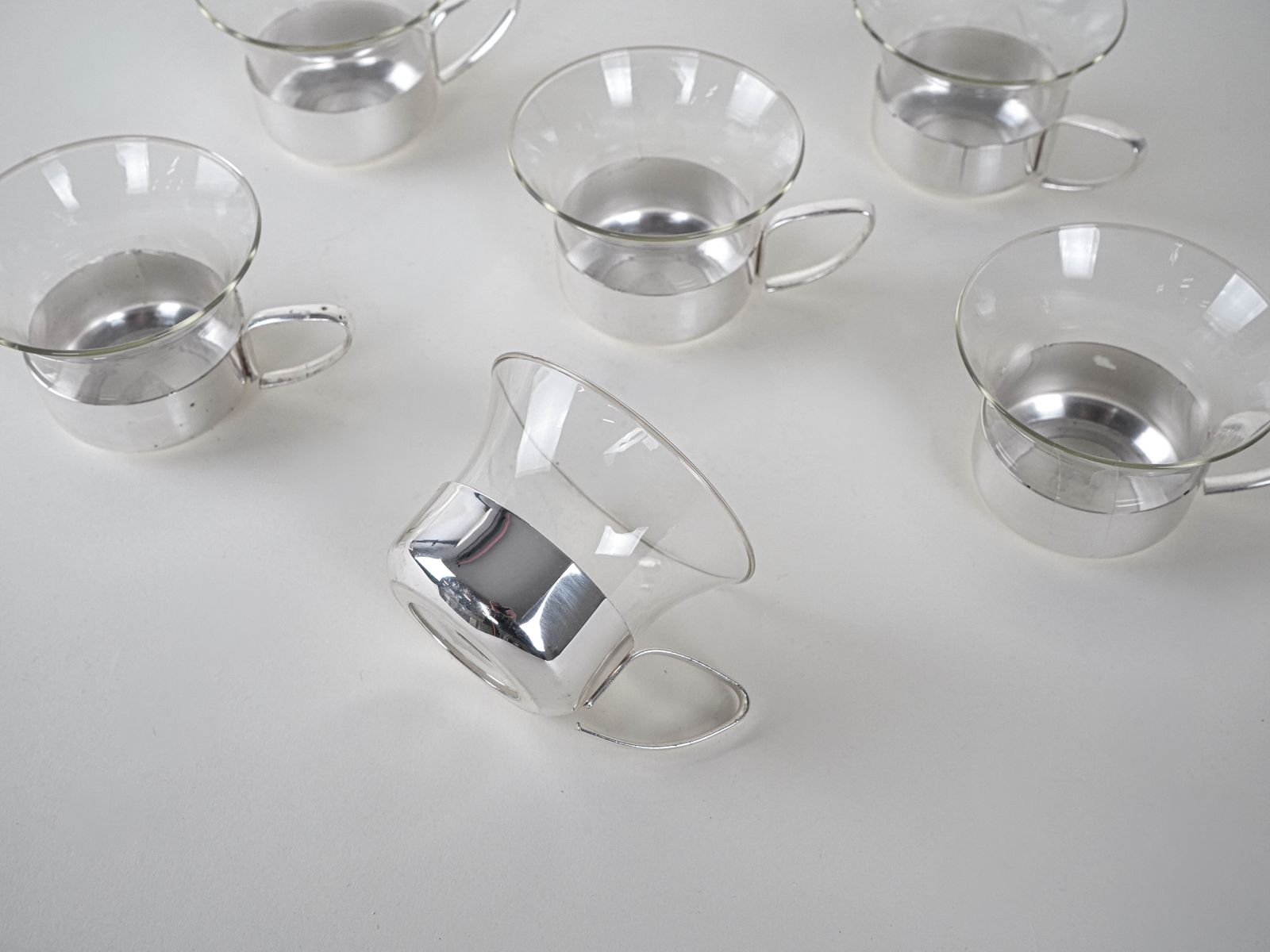 Set Glazen Bekers, Italiaans Design, Jaren 1980, Productie Italië photo vinterior