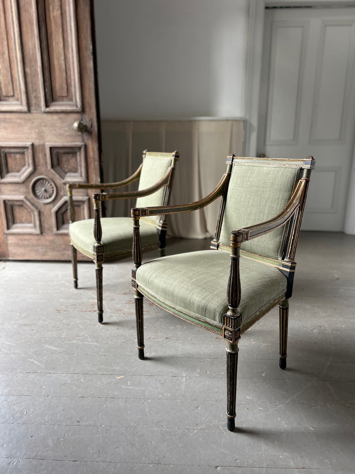 Pair Of 19th Century Chairs By Wright And Mansfield In The Robert Adam Manner
