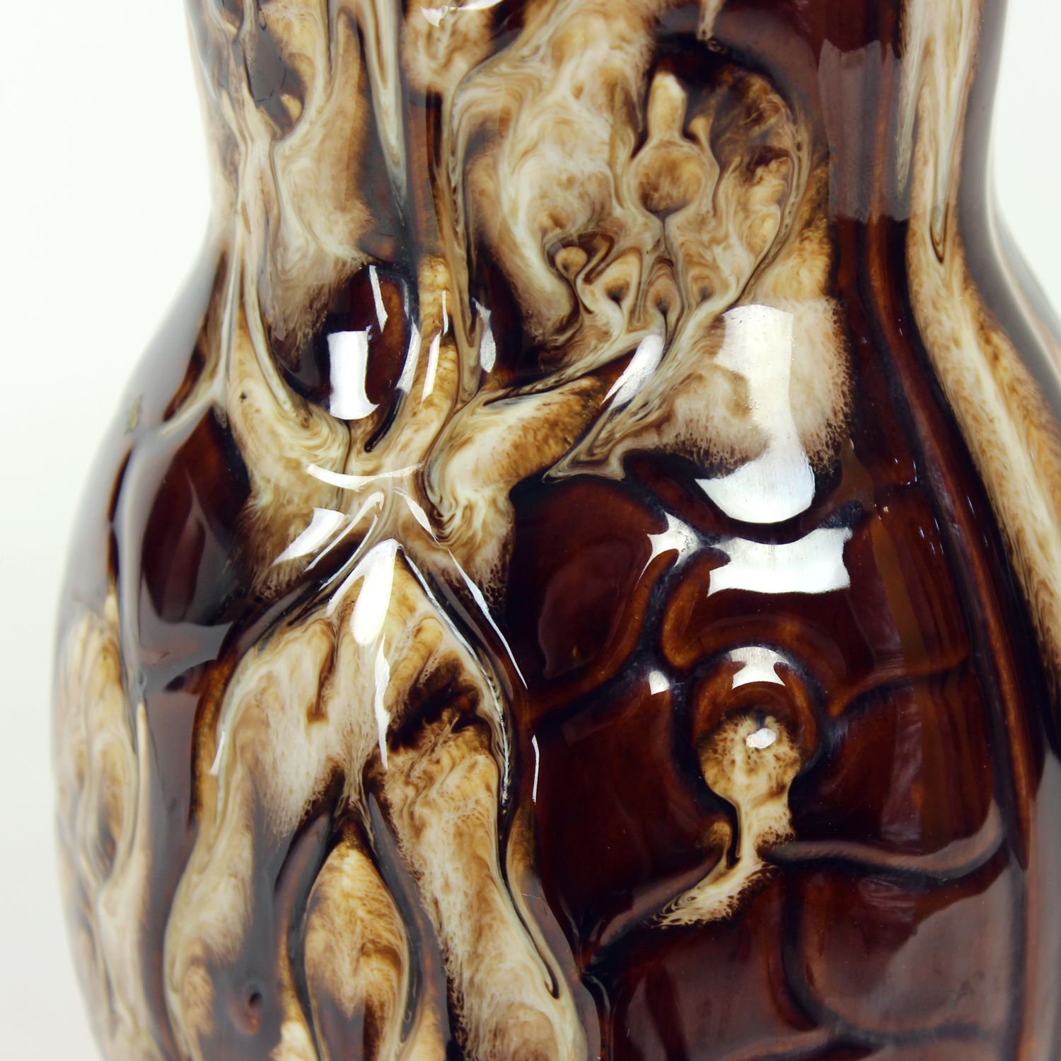 photo furniture Mid Century Porcelain Trompe L’œil Vase, Czechoslovakia