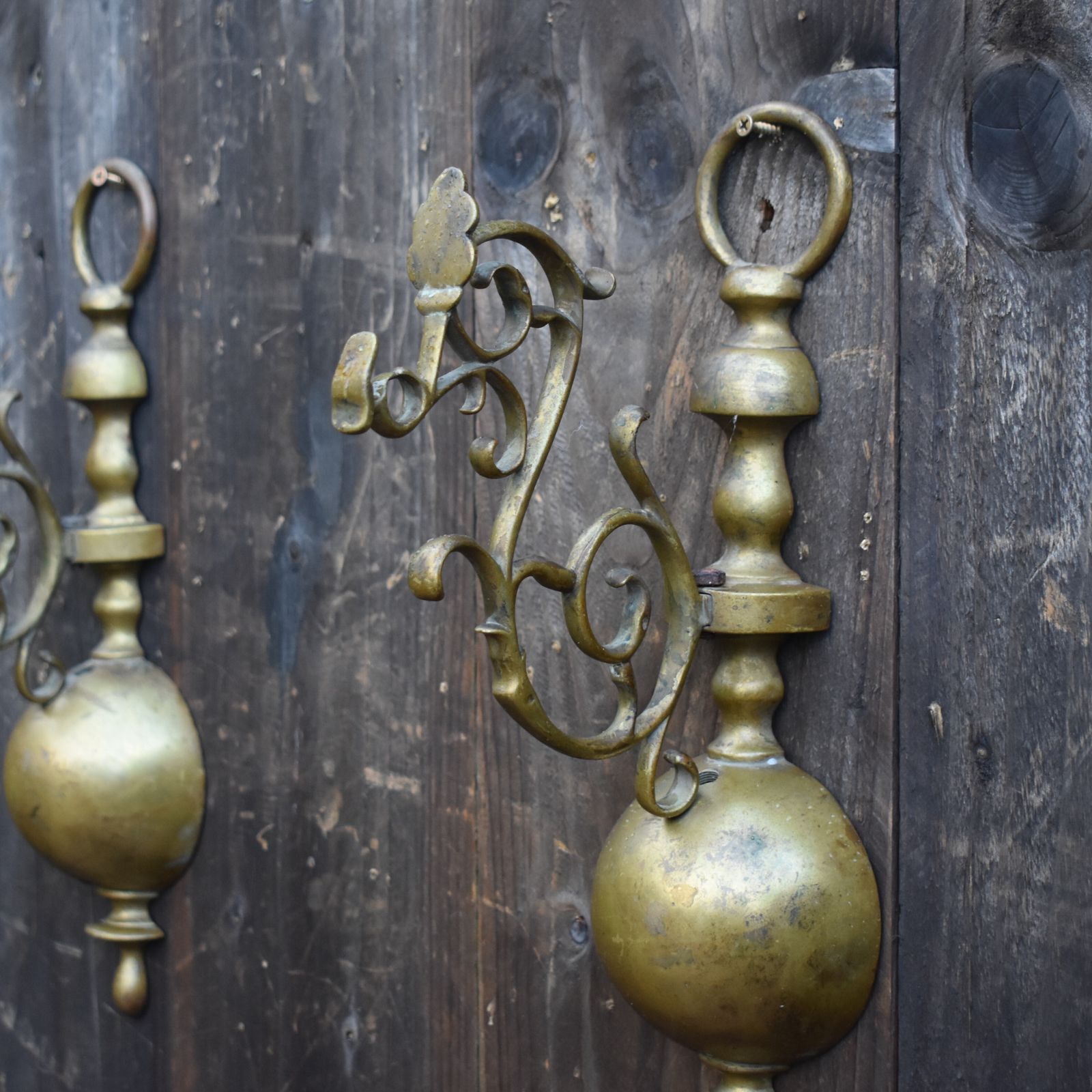 Antique Salvage Brass Ornate Scroll Half Orb Wall Hanging Brackets Pair photo 95.0