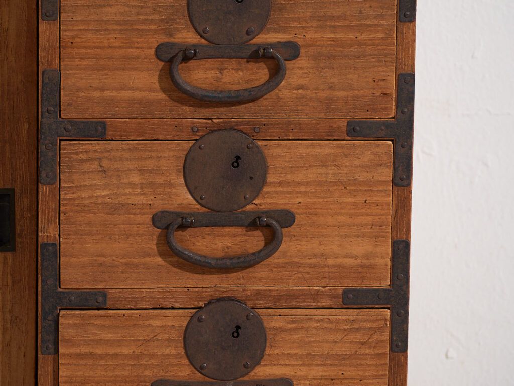 Antique Storage Chest – Meiji / Taishō Period (C.1868 1926) #98 photo vinterior