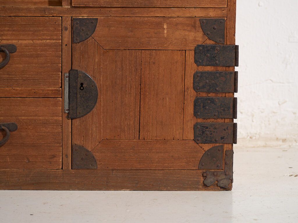 photo for sale Antique Storage Chest – Meiji / Taishō Period (C.1868 1926) #98