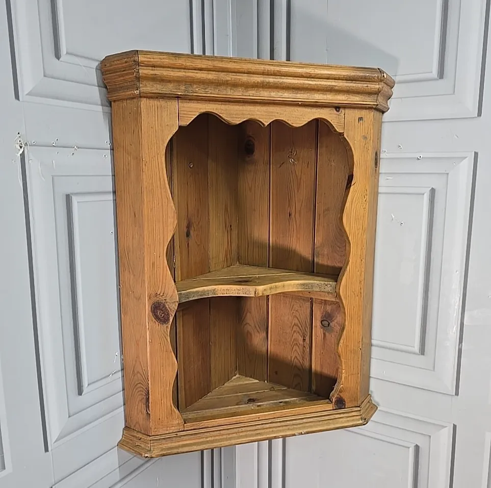 Retro Corner Wall Shelf Vintage Rustic Solid Pine – Country Kitchen Shelving