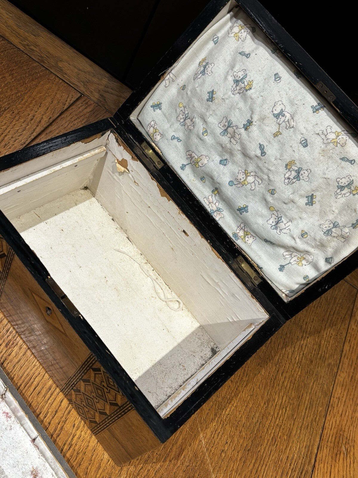 199.0 Victorian Tunbridge Ware Jewellery / Trinket Box photo