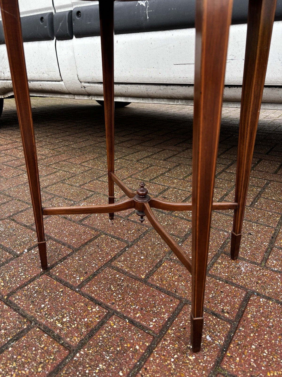 photo vintage Sheraton Revival Inlaid Satinwood Side Table, Lamp Table, Work Box, On Castors.