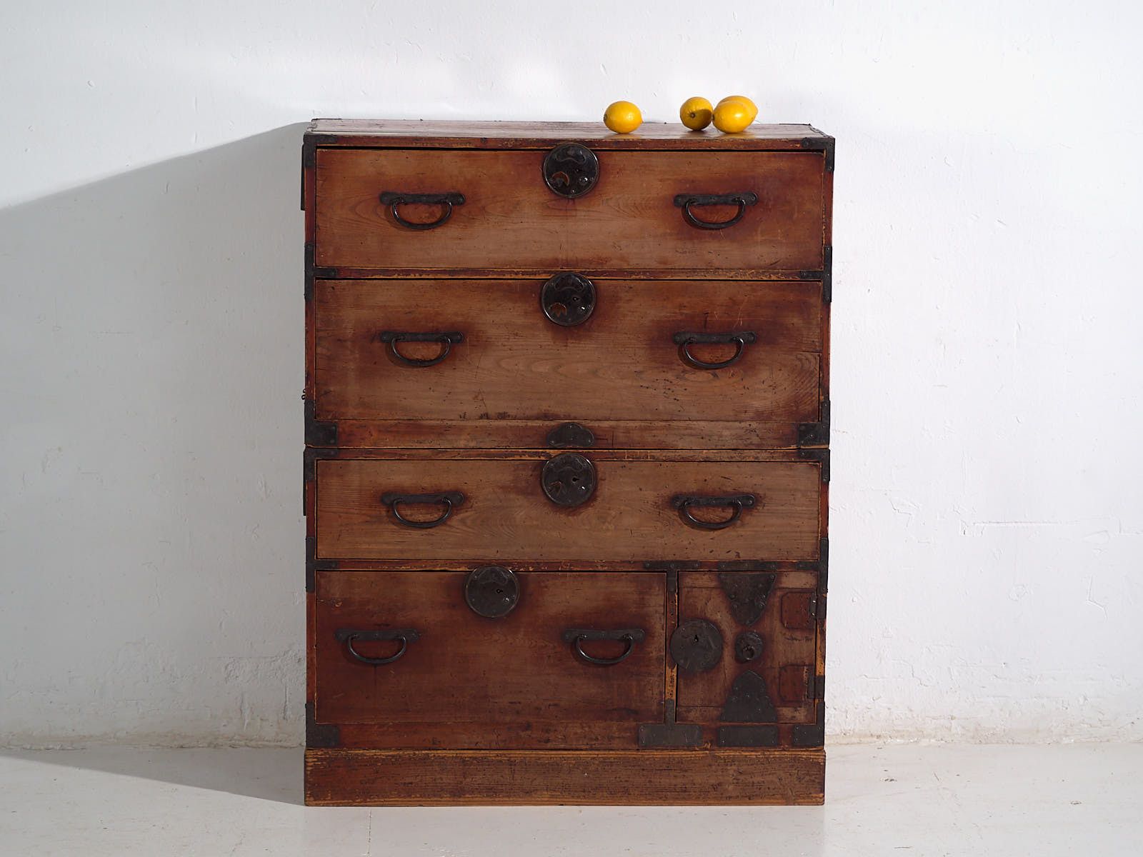 photo for sale Antique Japanese Tansu – Meiji / Taishō Period (C.1868 1926) #100
