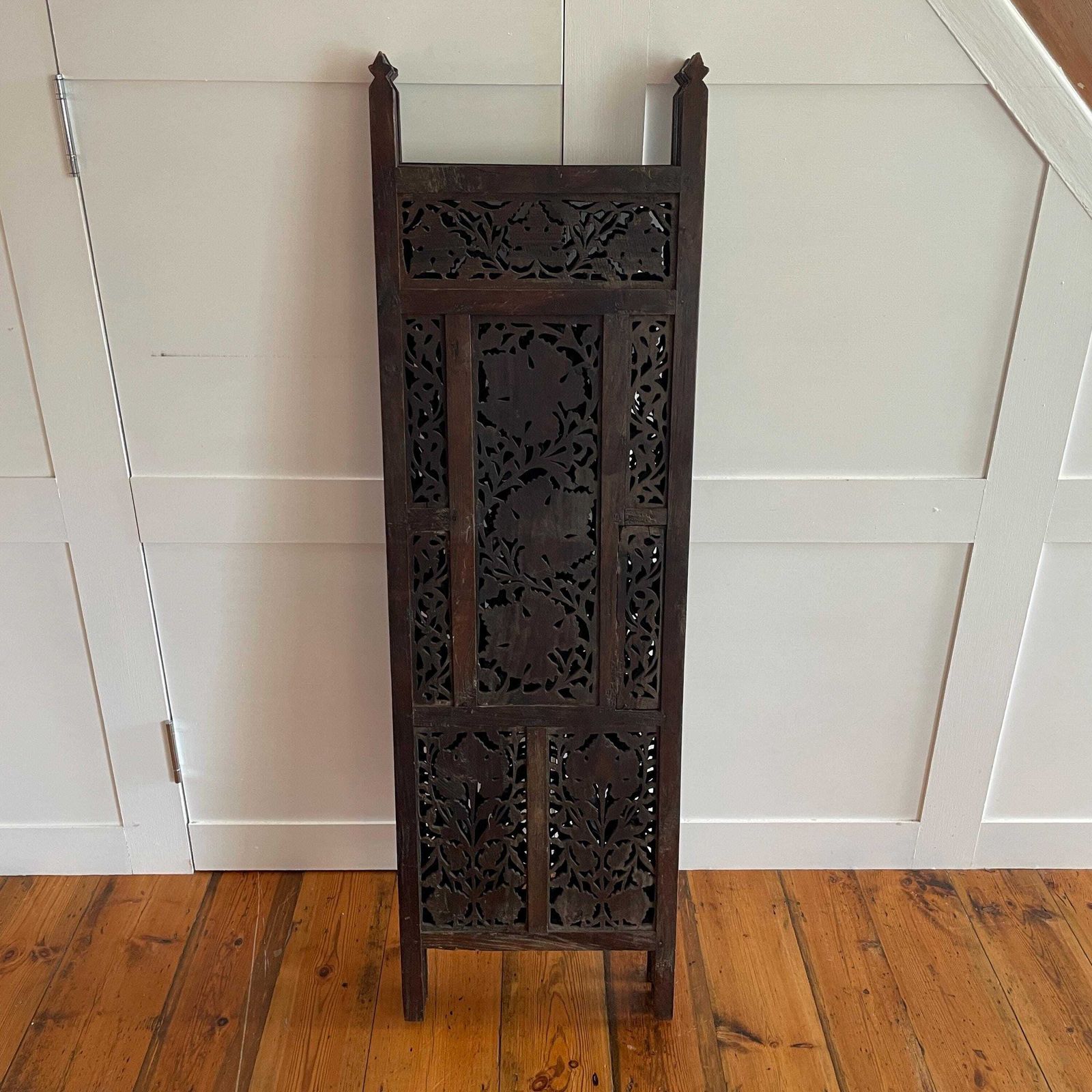 photo vintage Indian Hand Carved Wood Folding Screen Floral Panels Room Divider Antique Wooden Large Intricate C.Late 19th/Earlier 20th Century