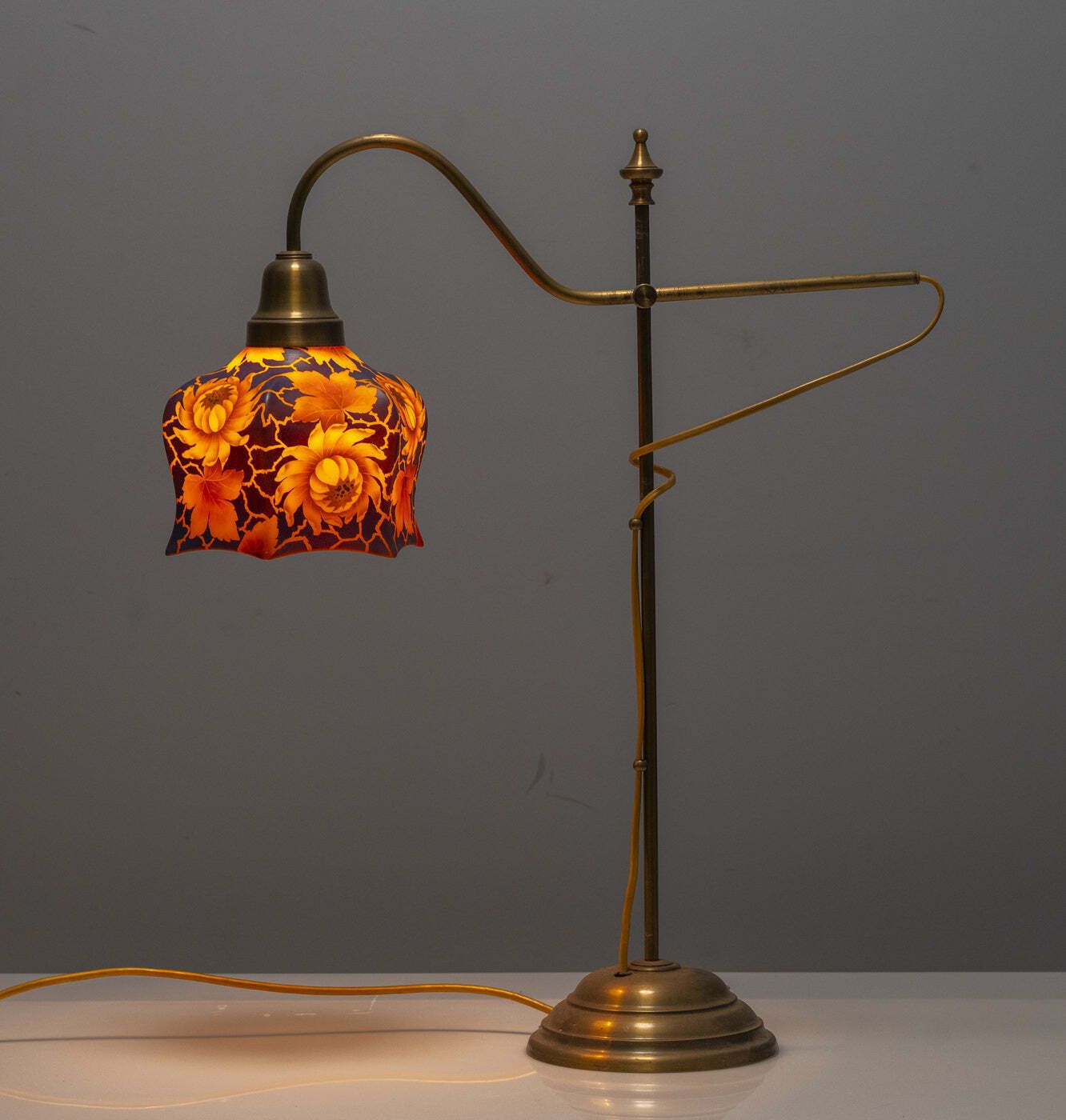photo vinterior Hanglamp Met Glazen Lampenkap, Jaren 1920