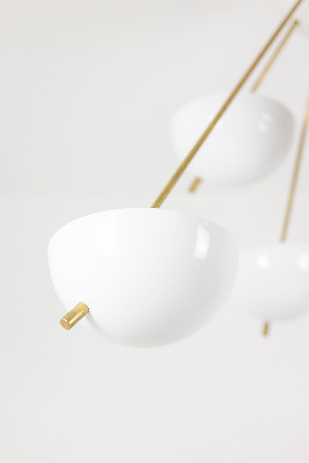 Stilnovo. Chandelier In Gilded Brass And White Lacquered Metal. Contemporary. photo 3500.0